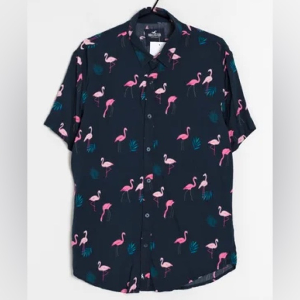 HOLLISTER Flamingo Summer shirt for men
Super soft material, 
Like brand new